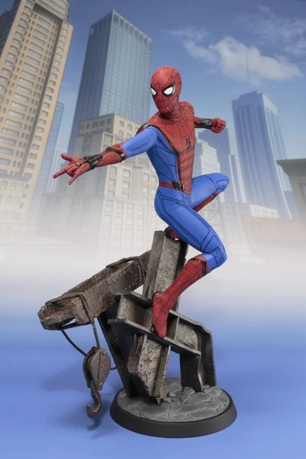KOTOBUKIYA SPIDERâ€MAN: HOMECOMING MOVIE SPIDERâ€MAN ARTFX STATUE [RELEASE AUG 2018] - Marvel