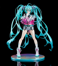 Hatsune Miku with SOLWA 7
