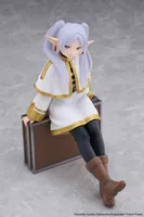 TAITO Frieren: Beyond Journey's End Desktop Cute Figure - Frieren (Trunk Case Ver.) Reissue - Frieren: Beyond Journey's End - photo 6