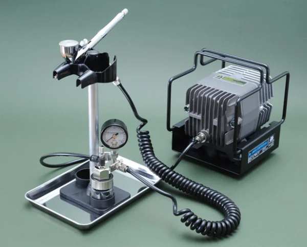 GSI Creos Mr. Linear Compressor L7 w/ PS268 Airbrush, PS253 Regulator - Compressors