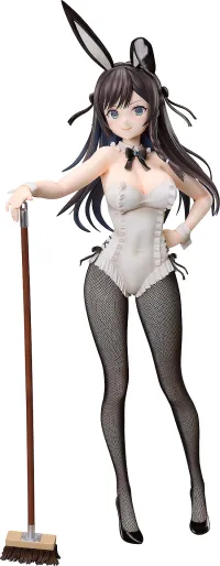 FREEing Alina Clover: Bunny Ver. - I May Be a Guild Receptionist, but I'll Solo Any Boss to Clock Out on Time - photo 4