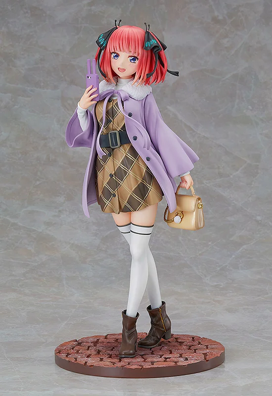 GOOD SMILE COMPANY Nino Nakano: Date Style Ver. - The Quintessential Quintuplets