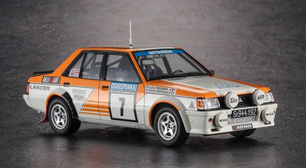 1/24  MITSUBISHI LANCER EX 2000 TURBO "1982 1000 LAKES RALLY DETAIL UP VERSION"