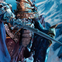 Blizzard World of Warcraft® The Lich King & Invincible Premium Statue 14