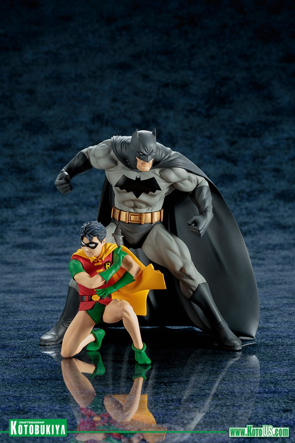 DC COMICS BATMAN & ROBIN TWO-PACK ARTFX+ STATUE