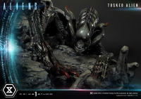 Premium Masterline Aliens (Comics) Tusked Alien Bonus Version 25