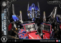 Museum Masterline Transformers: Dark of the Moon (Film) Optimus Prime Weapons Depot 41