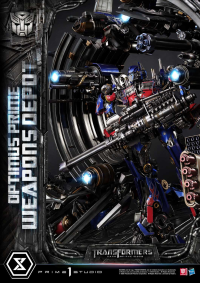 Museum Masterline Transformers: Dark of the Moon (Film) Optimus Prime Weapons Depot 24
