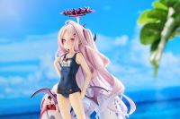 Hina (Swimsuit) 9