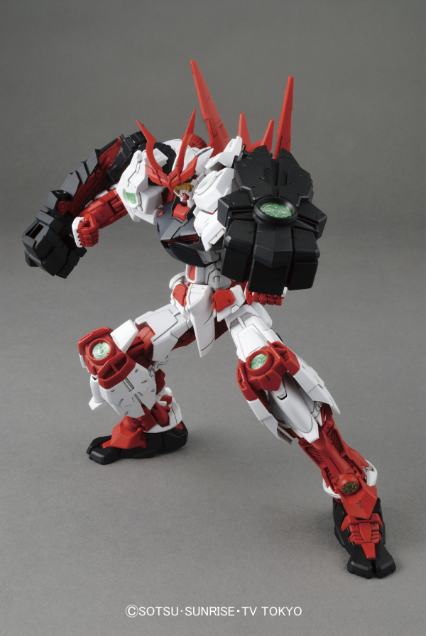 MG 1/100 Sengoku Astray Gundam