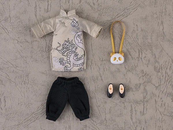 GOOD SMILE COMPANY Nendoroid Doll Outfit Set: Long Length Chinese Outfit (Dragon) - Figure Accessories