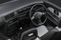 [HC33] 1:24 NISSAN BLUEBIRD 4Door Sedan SSS-ATTESA LIMITED (U12) EARLY 16