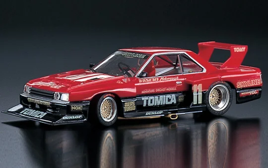 Aoshima THE SKYLINE: 1/24 SKYLINE SUPER SILHOUETTE(KDR30) '82 - Scale Kits