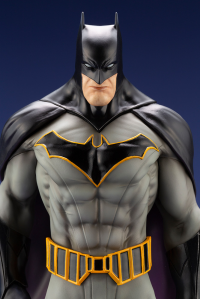 BATMAN: LAST KNIGHT ON EARTH BATMAN ARTFX STATUE 4
