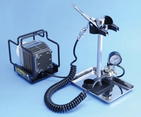 GSI Creos Mr. Linear Compressor L5 / Airbrush Set 3 - Compressors