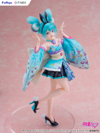Hatsune Miku Wa-Bunny 1/7 Scale Figure 11