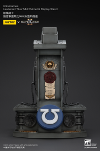 Ultramarines Lieutenant Titus' MKX Helmet & Display Stand 4