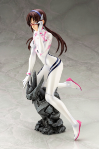 Mari Makinami Illustrious White Plugsuit ver. 4