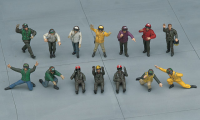 [X48-6] 1:48 U.S. NAVY PILOT/DECK CREW SET A 2