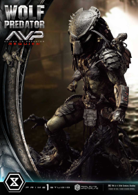 Real Elite Masterline Aliens vs. Predator: Requiem Wolf Predator 60