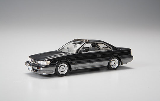 DIECAST MODEL CAR: 1/43 F31 LEOPARD Ultima LATE Ver. OPTION WHEEL ['88] (Dark Blue 2-Tone)