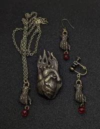 16 directions Dragon's Dogma 2 Dragon Hand Pendant - Dragon's Dogma - photo 6