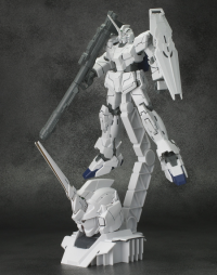 HGUC 1/144 #101 RX-0 Unicorn Gundam (Unicorn Mode) + Unicorn Head 4