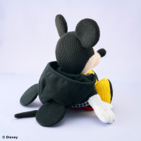 KINGDOM HEARTS III KNITTED PLUSH – KING MICKEY 5