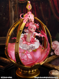 Kaname Madoka 1/7 Scale Figure 7