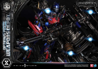 Museum Masterline Transformers: Dark of the Moon (Film) Optimus Prime Weapons Depot Bonus Version 6