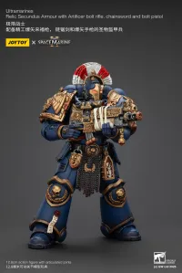 JOYTOY Ultramarines Relic Secundus Armour with Artificer bolt rifle, chainsword and bolt pistol - Warhammer 40K - photo 9