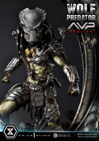 Real Elite Masterline Aliens vs. Predator: Requiem Wolf Predator 68