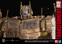 Premium Masterline Transformers: Generation 1 Optimus Prime Antique Gold Version 6