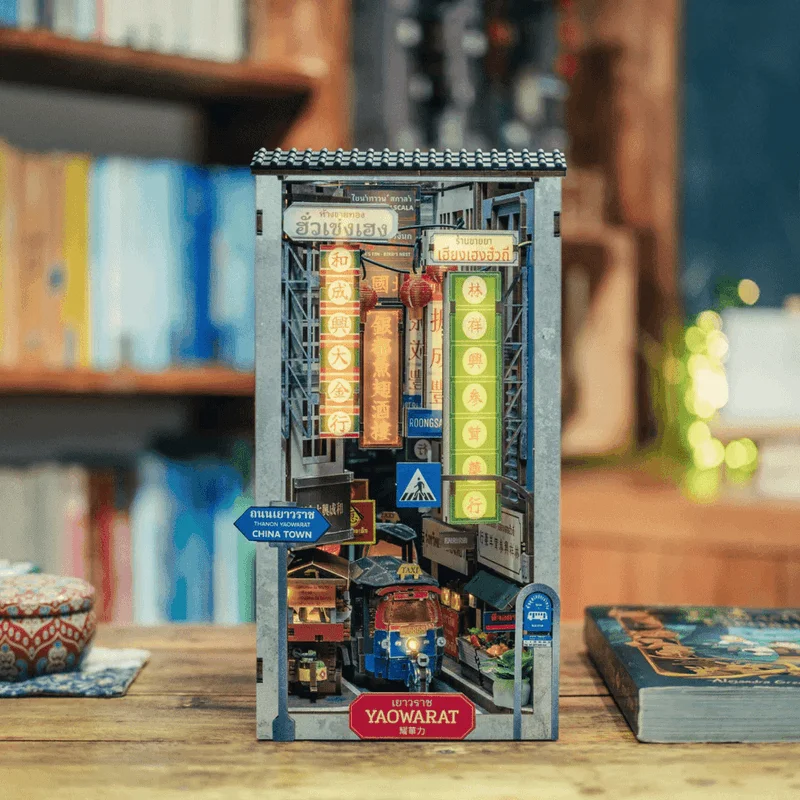 ANAVRIN Bangkok Yaowarat Book Nook Kit - Art & Display