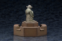 YODA™ FOUNTAIN STATUE 13