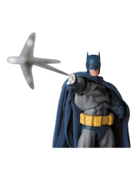 MAFEX BATMAN (HUSH) 12