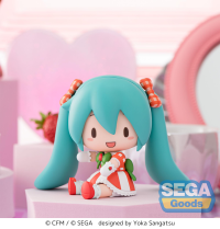 fuwa petit Hatsune Miku x Love and Berry Dress Up and Dance! Chibi Figure Lovely Strawberry 1