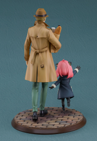 Anya & Loid 8