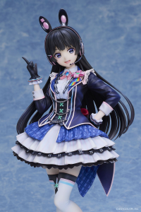 NIJISANJI Tsukino Mito 1/7 Complete Figure 6