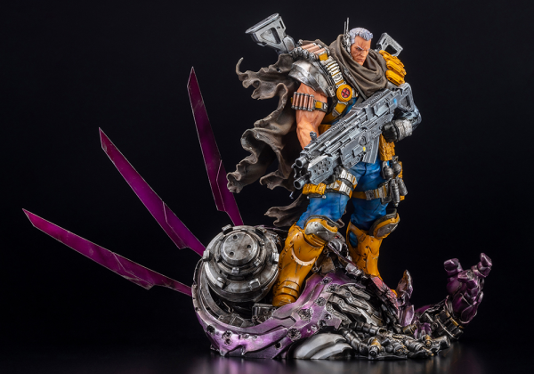 CABLE FINE ART STATUE SIGNATURE SERIES -Featuring the Kucharek Brothers-