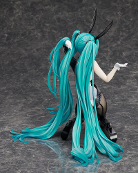 Hatsune Miku: Bunny Ver. / Art by SanMuYYB 7
