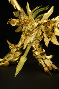 AMAKUNITECH GENESIC GAOGAIGAR THE GOLDEN DESTROYER 9