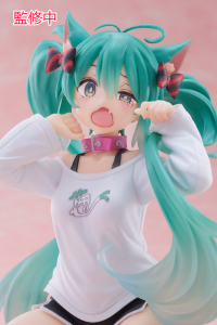 Hatsune Miku Desktop Cute Figure (Cat Ear T-Shirt Ver.) 4