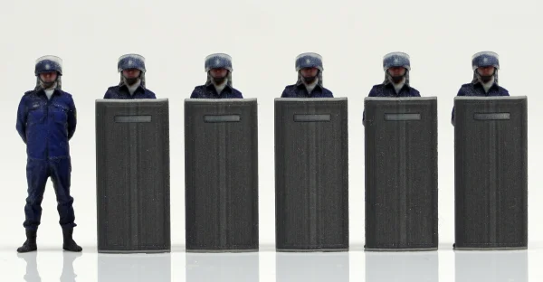 GENCO Mobile Police Patlabor 1/60 scale riot police 6 body set - Mobile Police Patlabor