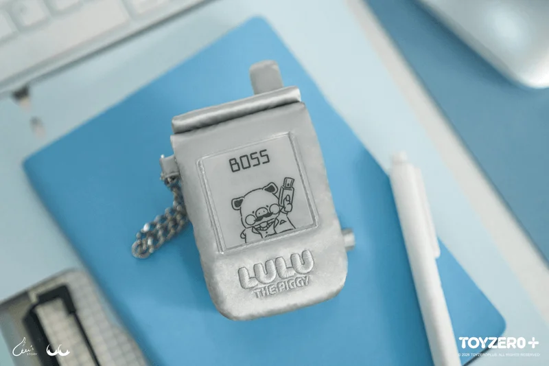 TOYZEROPLUS LuLu the Piggy Office Series - LuLu's Phone Plush Mirror Keychain (Boss is calling ver.) - LuLu The Piggy