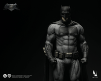 INART – Batman v Superman: Dawn of Justice - Batman 1/6 Collectible Figure 12