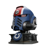 Ultramarines Lieutenant Titus' MKX Helmet & Display Stand 33