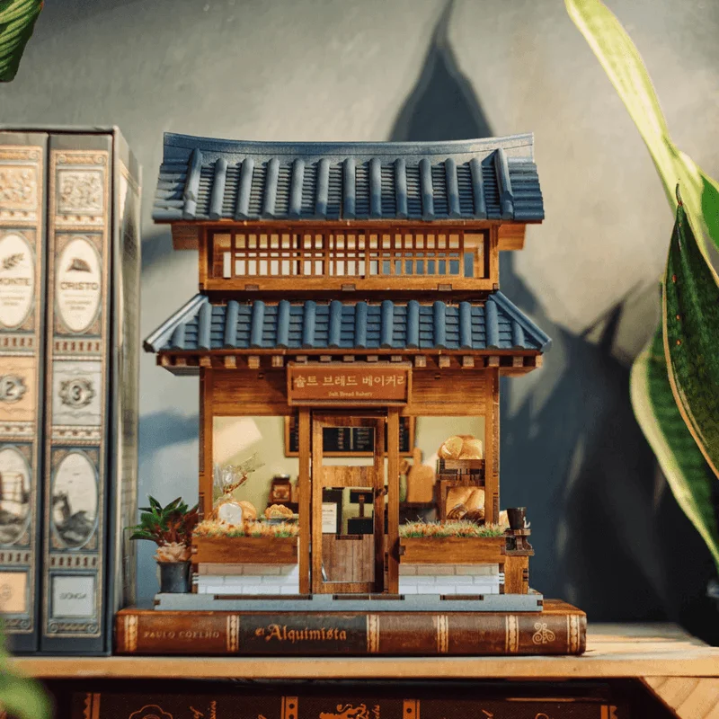 ANAVRIN Ikseong-dong Hanok Salt Bread Bakery - Art & Display
