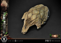 Museum Masterline Prey Feral Predator DX Bonus Version 4