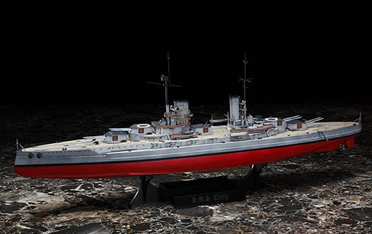 Aoshima IRON CRAD: 1/350 WWI GERMAN BATTLESHIP KONIG - Scale Kits